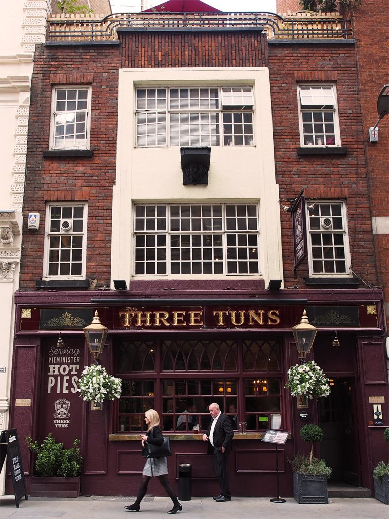 The Three Tuns - Outside